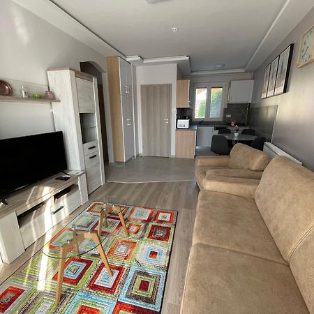 Lara Lux Apartment Хайдусобосло Экстерьер фото