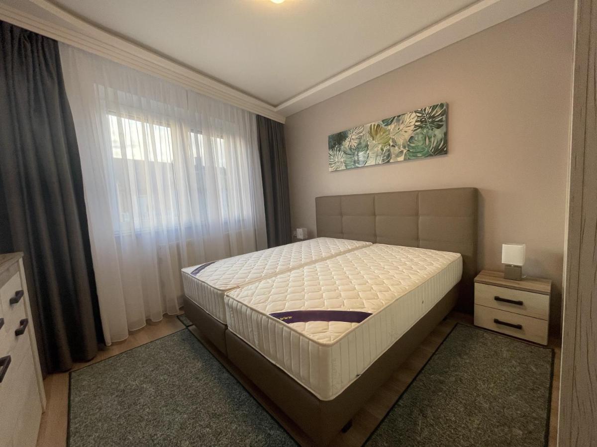 Lara Lux Apartment Хайдусобосло Экстерьер фото