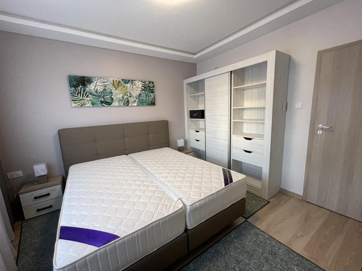 Lara Lux Apartment Хайдусобосло Экстерьер фото