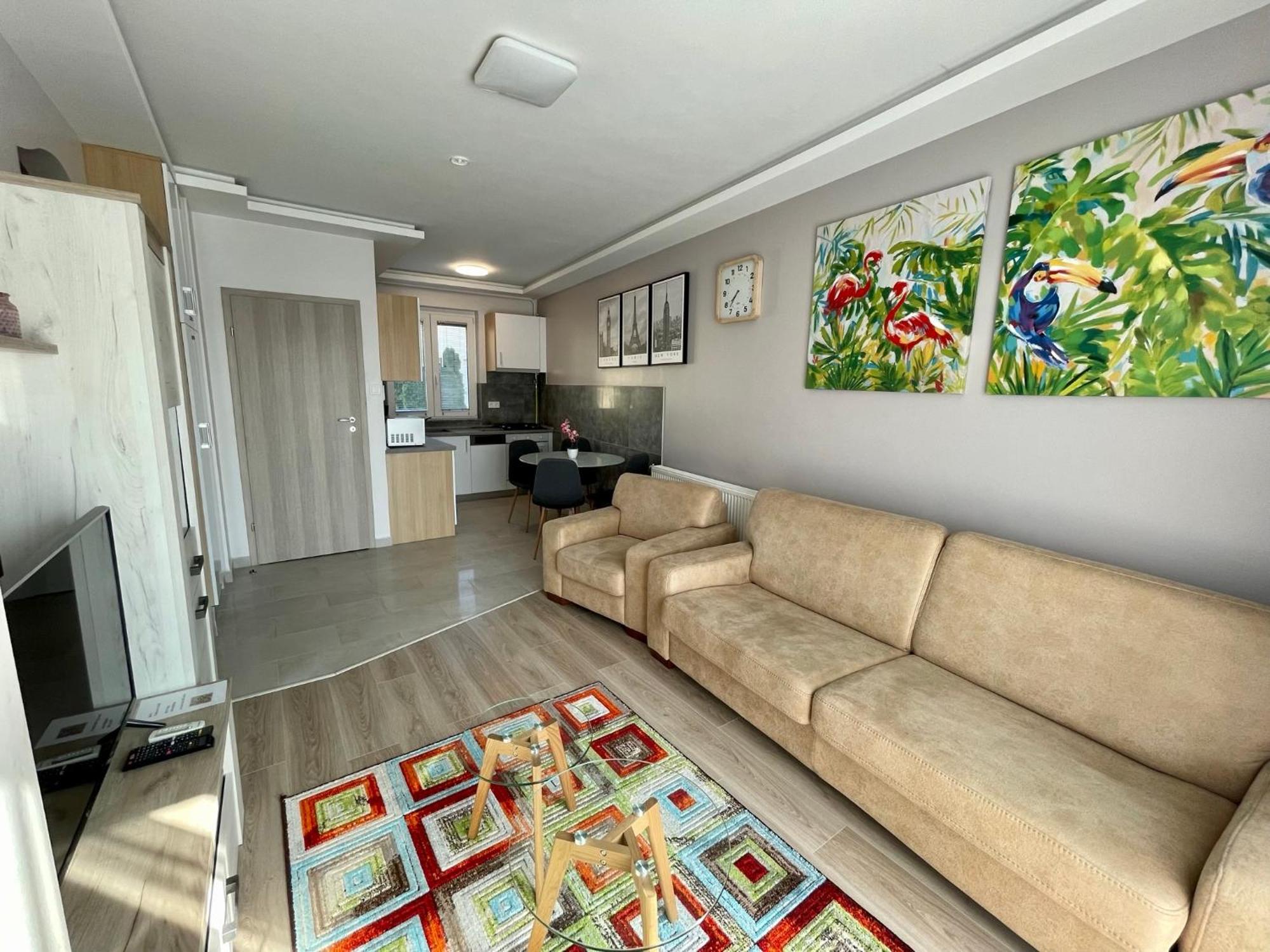Lara Lux Apartment Хайдусобосло Экстерьер фото